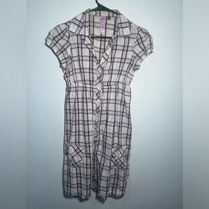 The cutest Lei Sundress by Taylor Swift (similar to Burberry design)